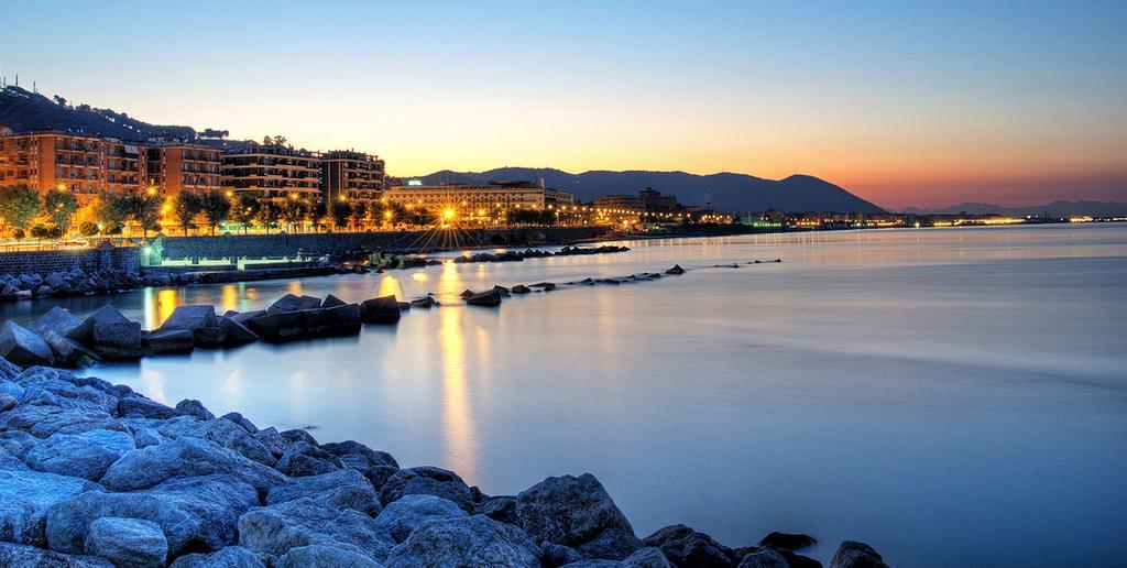 Sichelgaita Apartment Salerno Eksteriør billede
