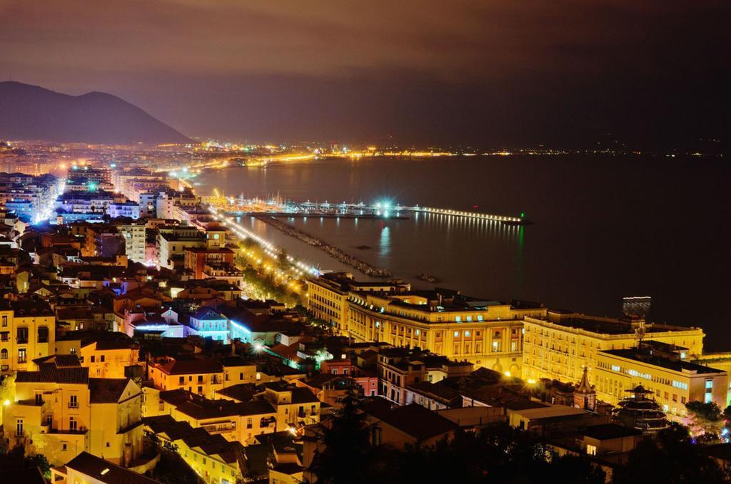 Sichelgaita Apartment Salerno Eksteriør billede